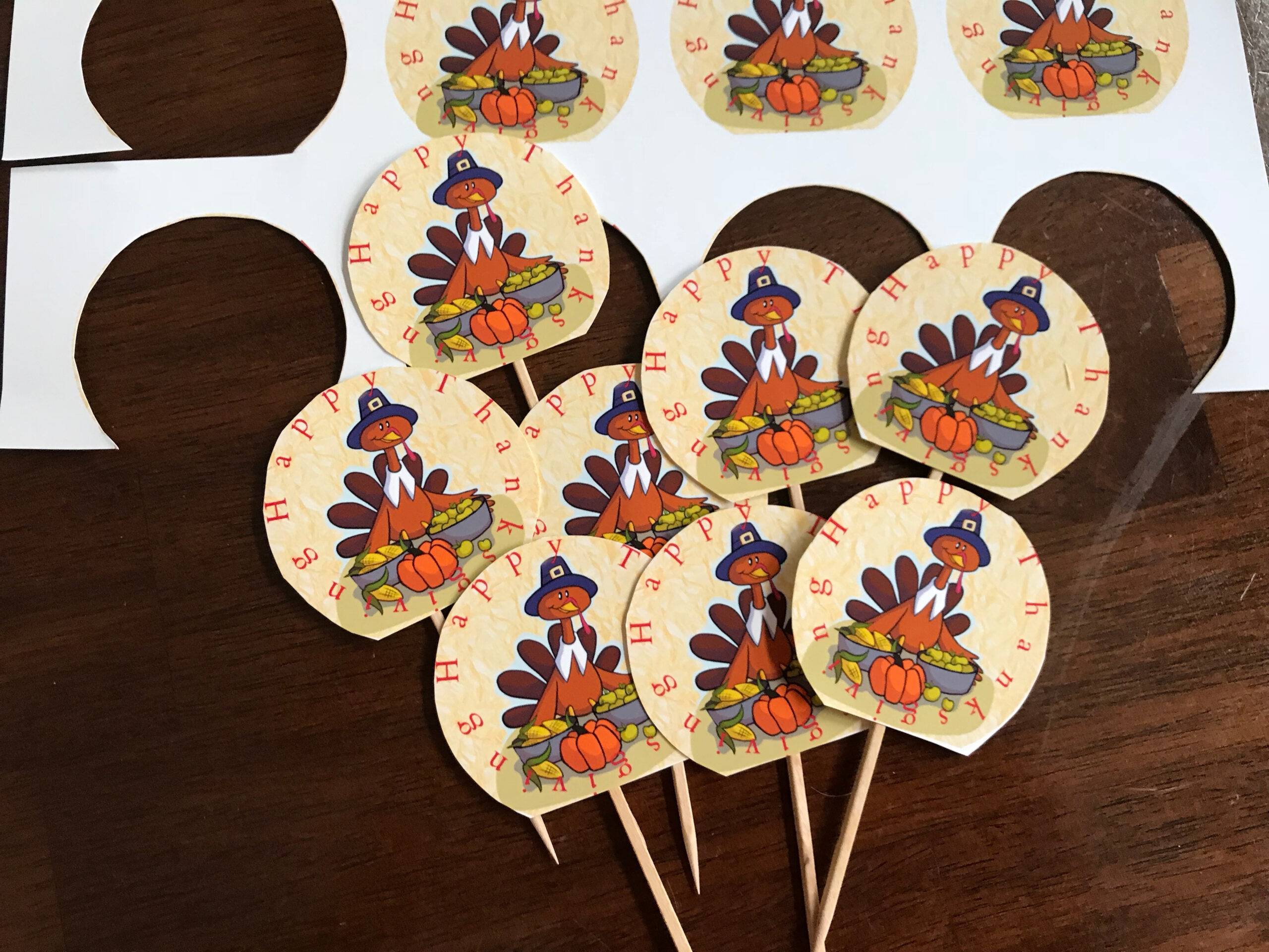 Free Thanksgiving Turkey Cupcake Toppers Printable | Celebrate with regard to Thanksgiving Cupcake Toppers Printable Free